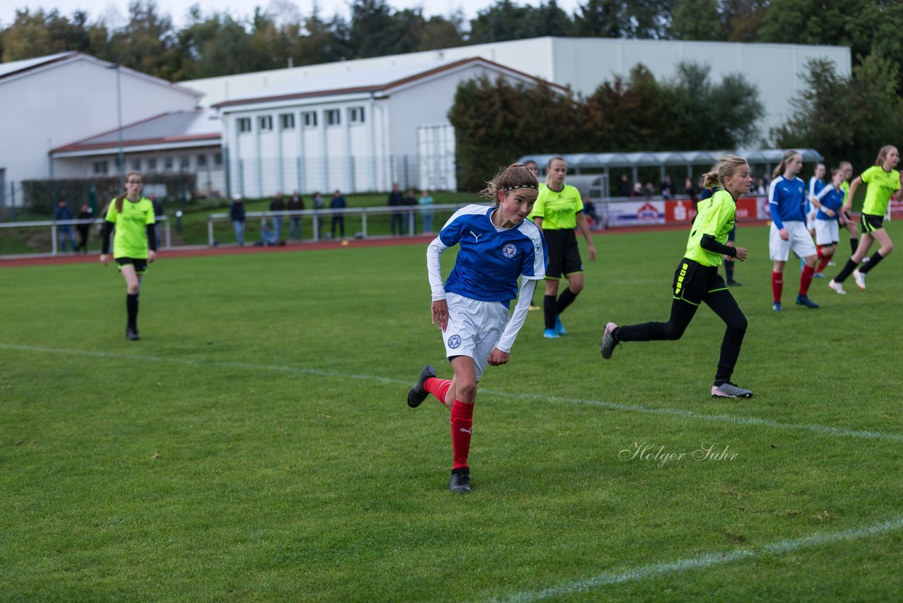 Bild 210 - B-Juniorinnen TSV Schoenberg - Holstein Kiel : Ergebnis: 0:23